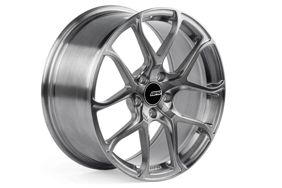 APR S01 18" 5x112 Brushed Gunmetal Forged Wheel